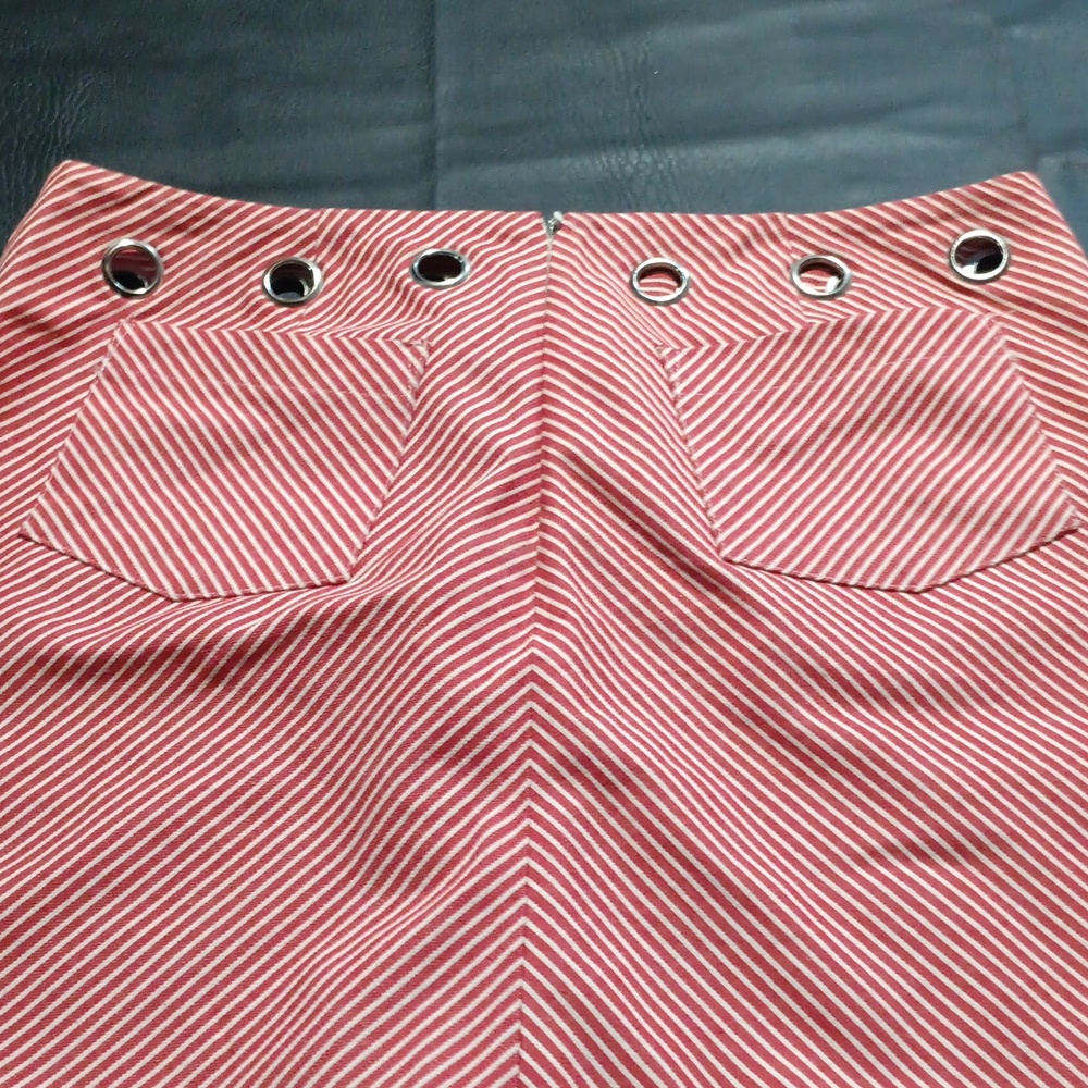 TOCCA  metal grommet skirt - Picture 3 of 4